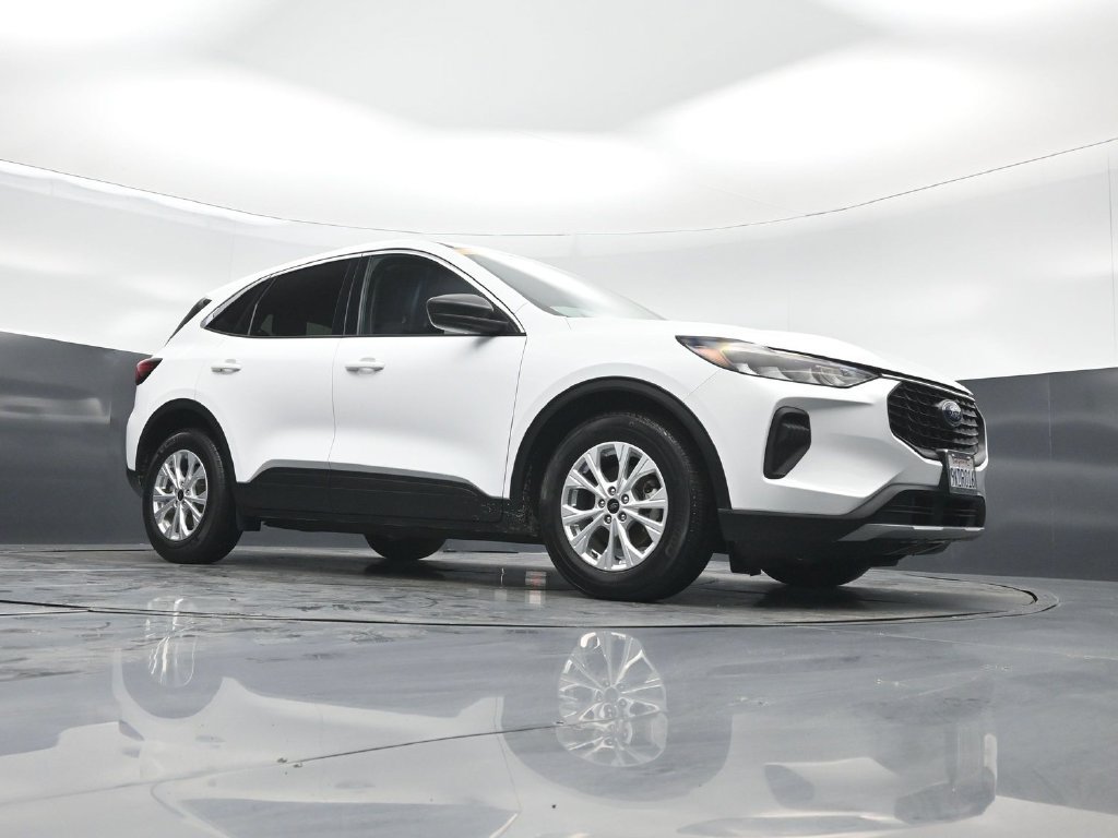 Certified 2023 Ford Escape Active FWD image 4