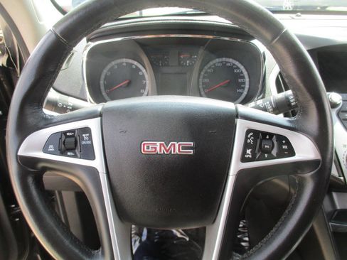 Used 2017 GMC Terrain SLE AWD/4WD image 18