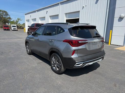 Used 2023 Kia Seltos S w/ Navigation Package image 5