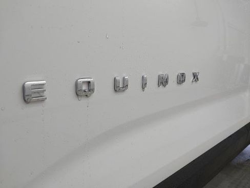 New 2026 Chevrolet Equinox LT w/ Convenience Package II image 32