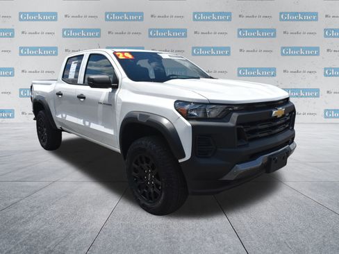 Used 2024 Chevrolet Colorado Trail Boss image 3