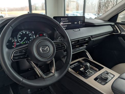 Certified 2025 MAZDA CX-90 3.3 Turbo w/ Preferred Package image 18