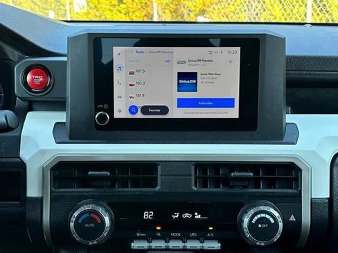 Used 2024 Toyota Tacoma TRD Off-Road image 29