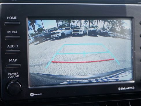 Used 2020 Toyota RAV4 XLE AWD/4WD image 28