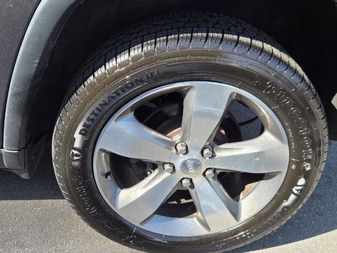 Used 2014 Jeep Grand Cherokee Limited w/ Luxury Group II image 10