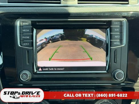 Used 2016 Volkswagen Jetta Sport FWD image 12