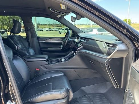 Used 2021 Jeep Grand Cherokee L Overland w/ Luxury Tech Group IV AWD/4WD image 14