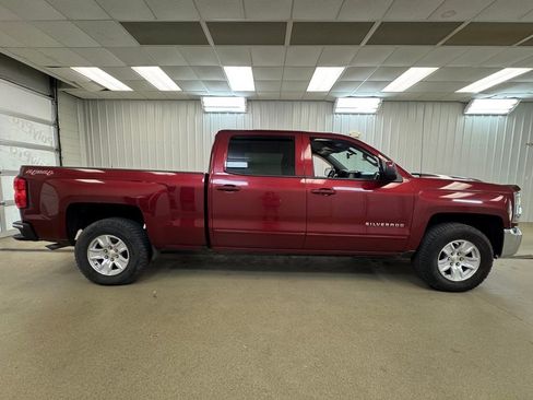 Used 2017 Chevrolet Silverado 1500 LT w/ All Star Edition AWD/4WD image 5