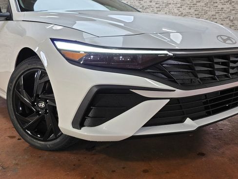New 2026 Hyundai Elantra SEL Sport image 8