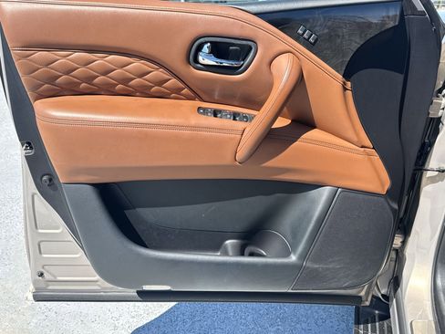 Used 2018 INFINITI QX80 RWD w/ Deluxe Technology Package image 21