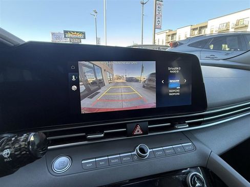 Used 2023 Hyundai Elantra SEL w/ Convenience Package FWD image 32