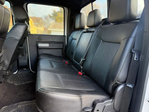 Used 2015 Ford F250 Lariat w/ Chrome Package image 8