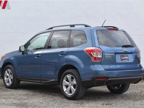 Used 2015 Subaru Forester 2.5i Premium AWD/4WD image 2