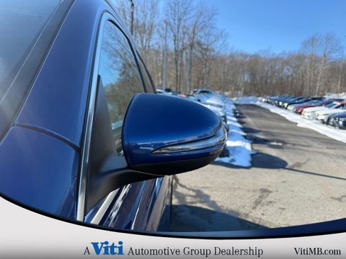 Used 2026 Mercedes-Benz GLB 250 4MATIC image 11