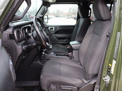 Used 2022 Jeep Gladiator Sport AWD/4WD image 9