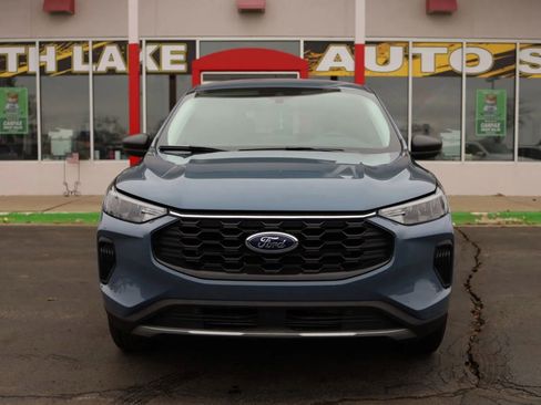 Used 2025 Ford Escape Active w/ Cold Weather Package AWD/4WD image 2
