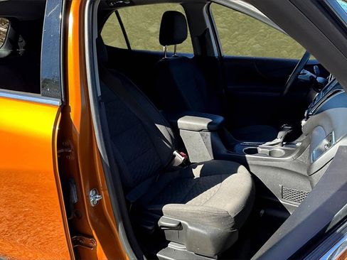 Used 2018 Chevrolet Equinox LT image 7