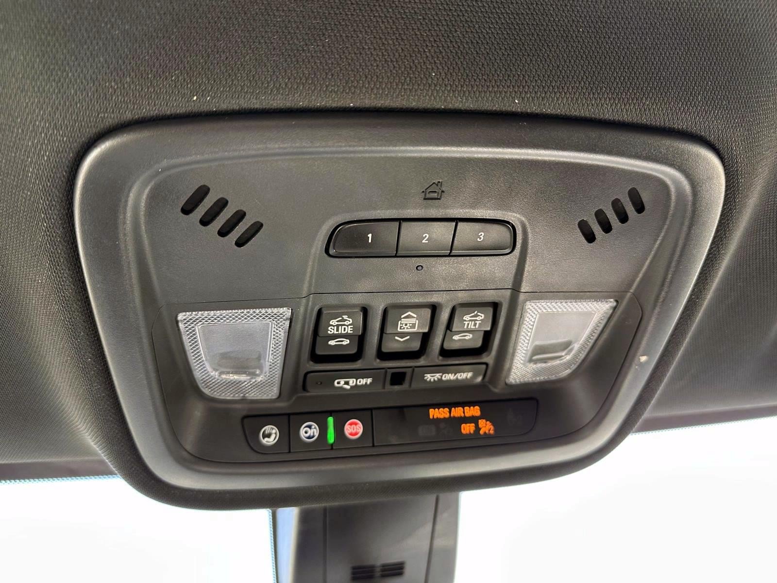 Used 2023 Chevrolet Traverse RS AWD/4WD image 27