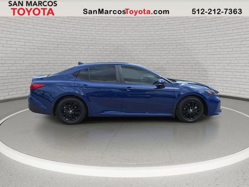 Used 2026 Toyota Camry LE w/ Convenience Package image 4