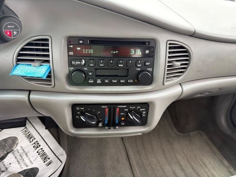 Used 2005 Buick Century Custom FWD image 15