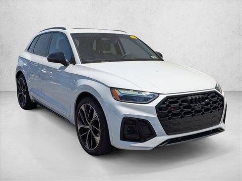 Used 2023 Audi SQ5 Premium Plus w/ Premium Plus Package AWD/4WD image 3