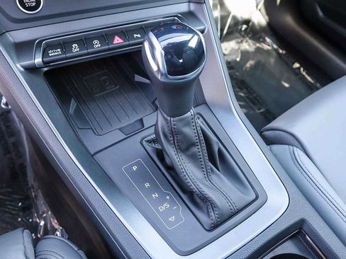 Used 2025 Audi Q3 2.0T Premium w/ Convenience Package image 25