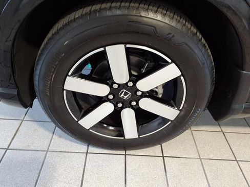 Used 2025 Honda Prologue Touring image 5