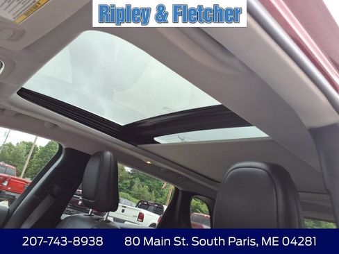 Used 2019 Jeep Cherokee Limited AWD/4WD image 13