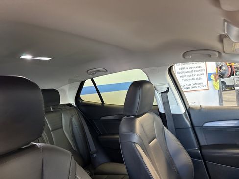 Used 2025 Buick Envision Preferred image 34