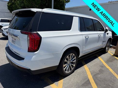 Used 2024 GMC Yukon XL Denali w/ Denali Reserve Package AWD/4WD image 3