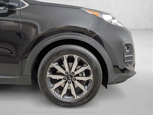 Used 2017 Kia Sportage EX image 11