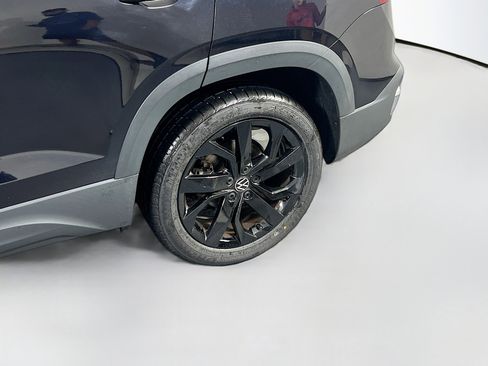 Used 2022 Volkswagen Taos SE image 28