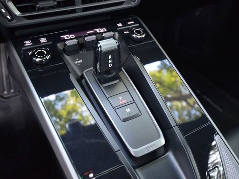 Used 2021 Porsche 911 Carrera image 45