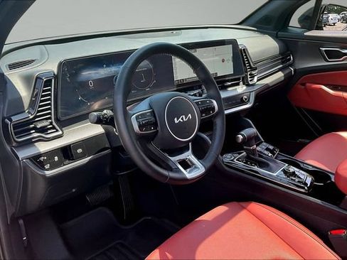 Certified 2025 Kia Sportage SX FWD image 17