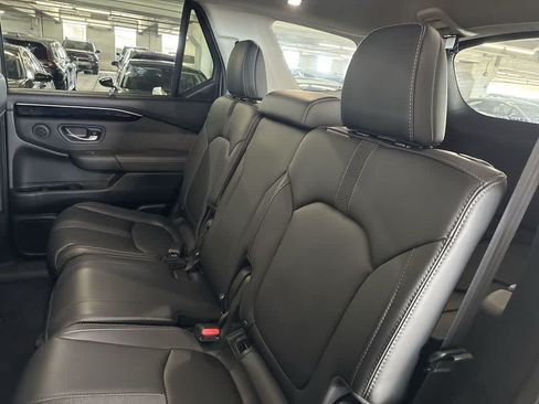 Used 2024 Honda Pilot Touring image 21