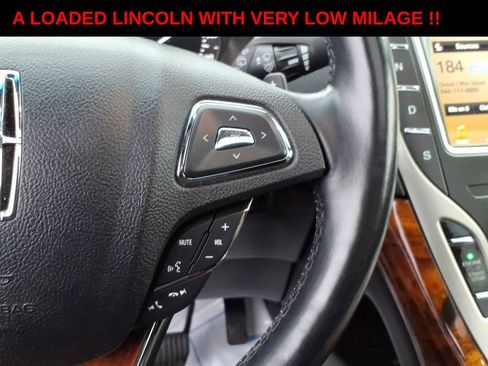 Used 2017 Lincoln MKX Reserve w/ Lincoln MKX Climate Package AWD/4WD image 18