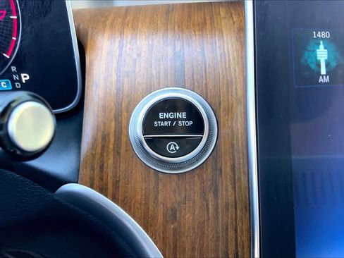 Used 2024 Mercedes-Benz GLC 300 image 33