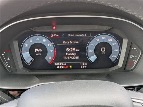 Used 2021 Audi Q3 2.0T Premium w/ 19" Wheel Package image 11