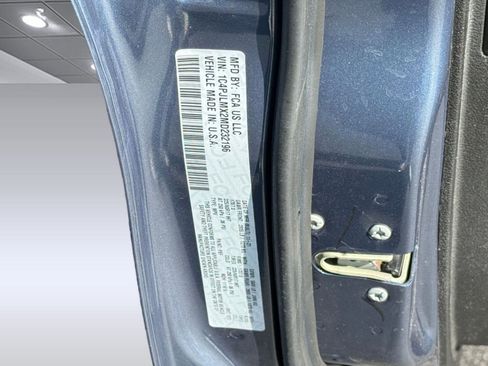 Used 2021 Jeep Cherokee Latitude Lux w/ Sun & Sound Group image 22