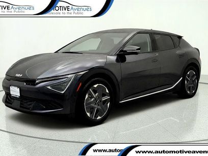 Used 2025 Kia EV6 Light w/ Light LR Technology Package