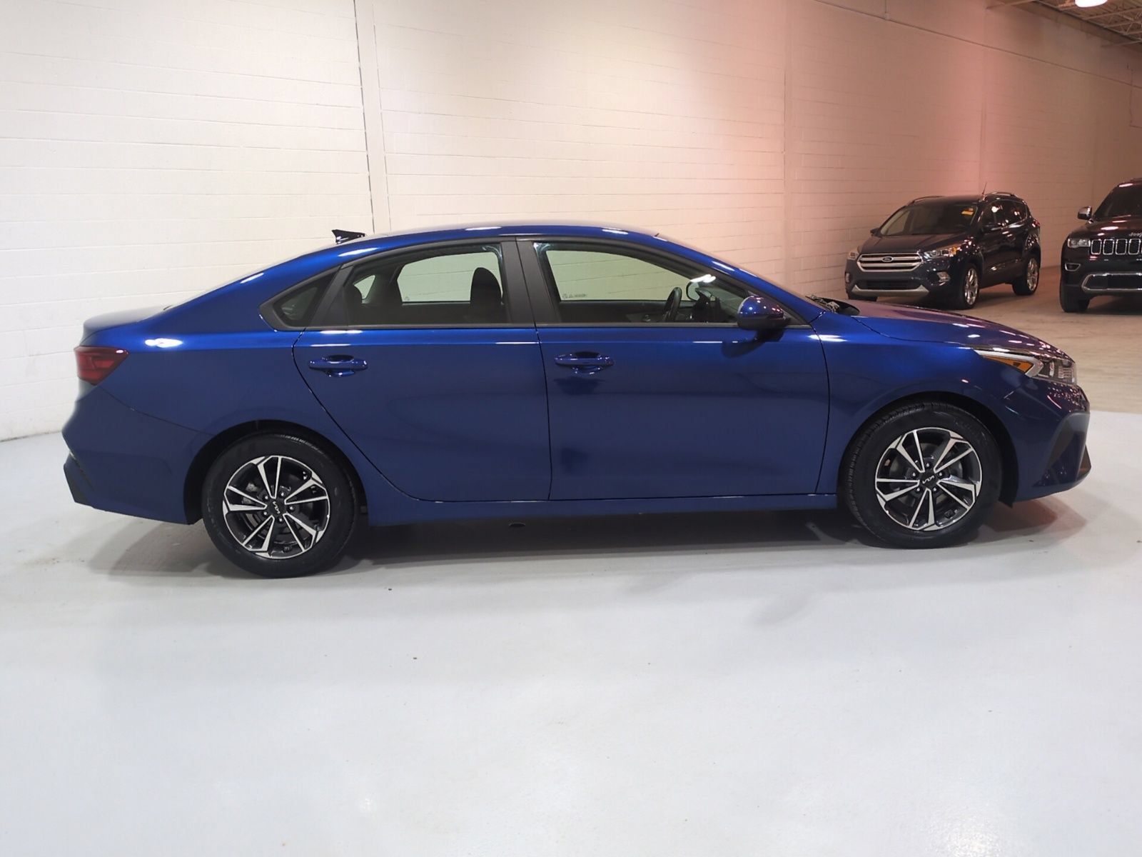Certified 2024 Kia Forte LXS FWD image 2