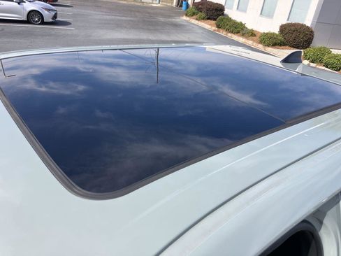 Used 2025 Toyota Tundra Platinum image 11