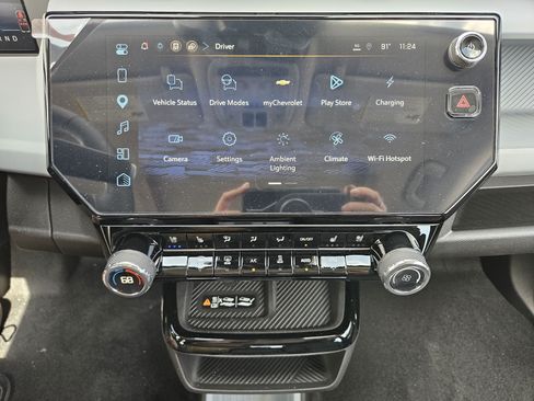 New 2027 Chevrolet Bolt RS w/ Technology Package FWD image 14