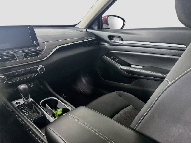 Used 2023 Nissan Altima 2.5 SV FWD image 21