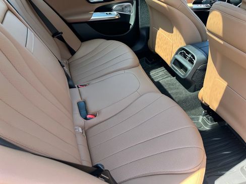 Certified 2025 Mercedes-Benz E 350 4MATIC Sedan image 18