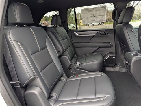 New 2026 GMC Acadia Elevation w/ Elevation Premium Package AWD/4WD image 27