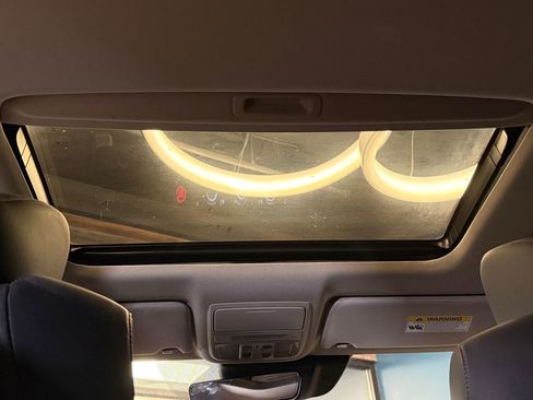 Used 2018 Honda Accord EX-L image 21