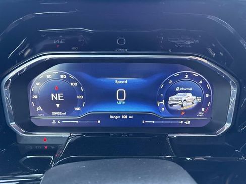 Used 2025 Chevrolet Silverado 1500 RST image 30