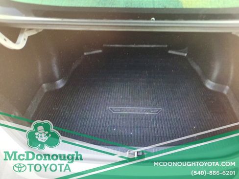 Certified 2024 Toyota Corolla SE image 10