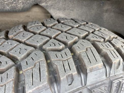 Used 2023 Chevrolet Silverado 1500 ZR2 image 5